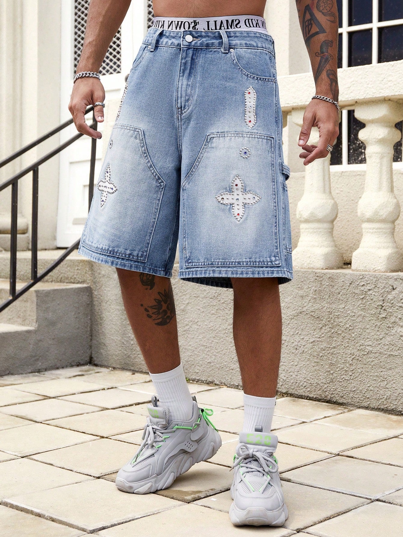 ROMWE MEN Men'S Loose Casual Cross Diamond Embellished Denim Shorts with Pockets