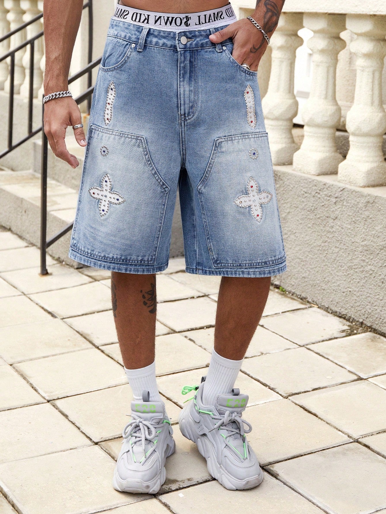 ROMWE MEN Men'S Loose Casual Cross Diamond Embellished Denim Shorts with Pockets